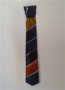 Enamel necktie